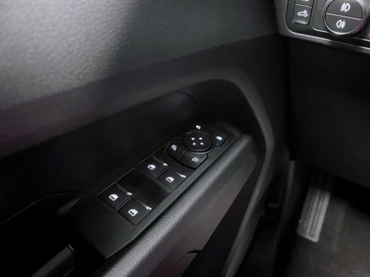 Volkswagen Amarok 2.0 tdi 4motion (7)