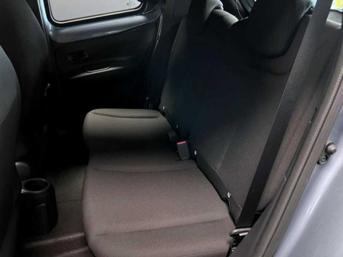 Toyota Aygo X 1.0 Active 72cv (19)