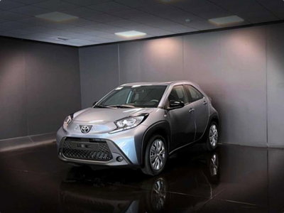 Toyota Aygo X 1.0 Active 72cv (2)
