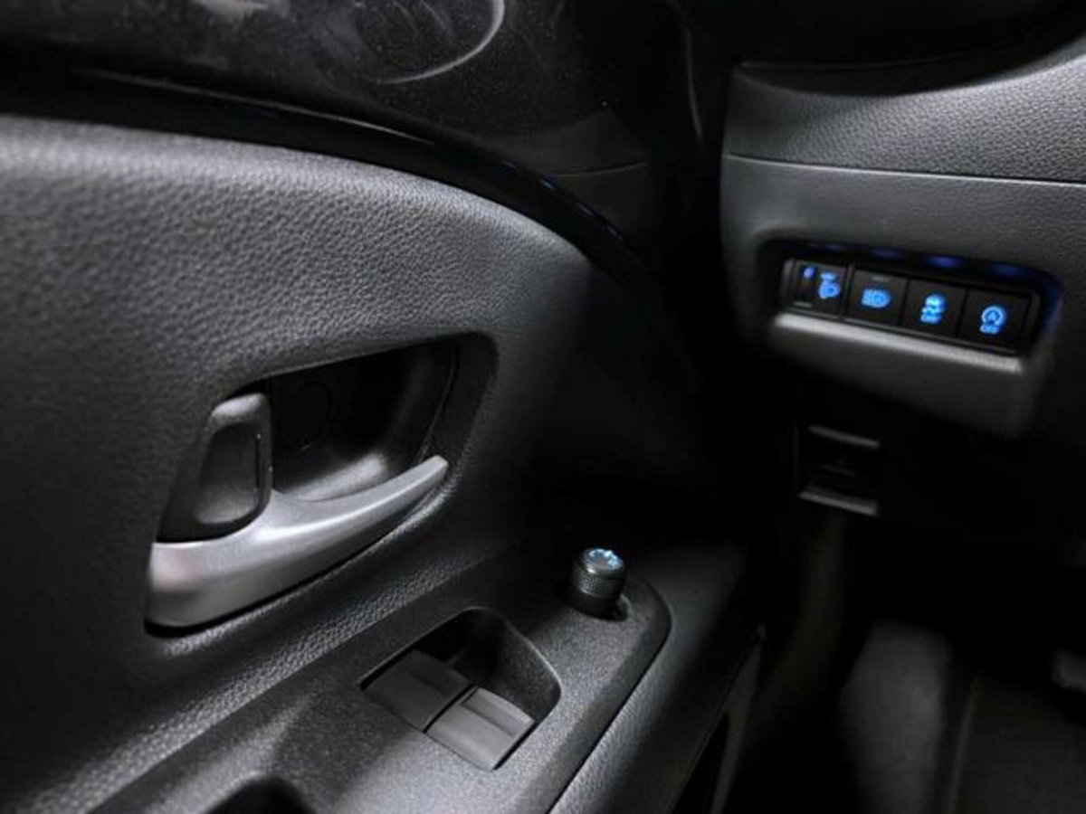 Toyota Aygo X 1.0 Active 72cv (19)