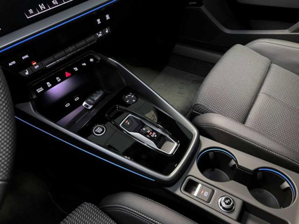 Audi A3 Sedan 35 TDI S tronic S line edition (19)