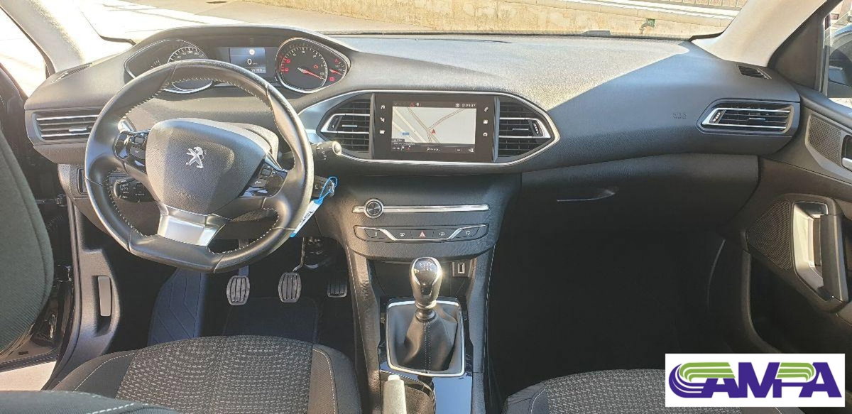 Peugeot 308 SW BlueHDi 130 S&S Business (7)