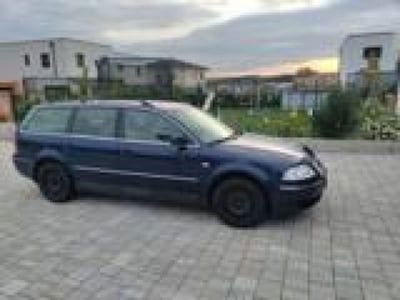 Volkswagen Passat Variant 2.0 20V cat Highline usata