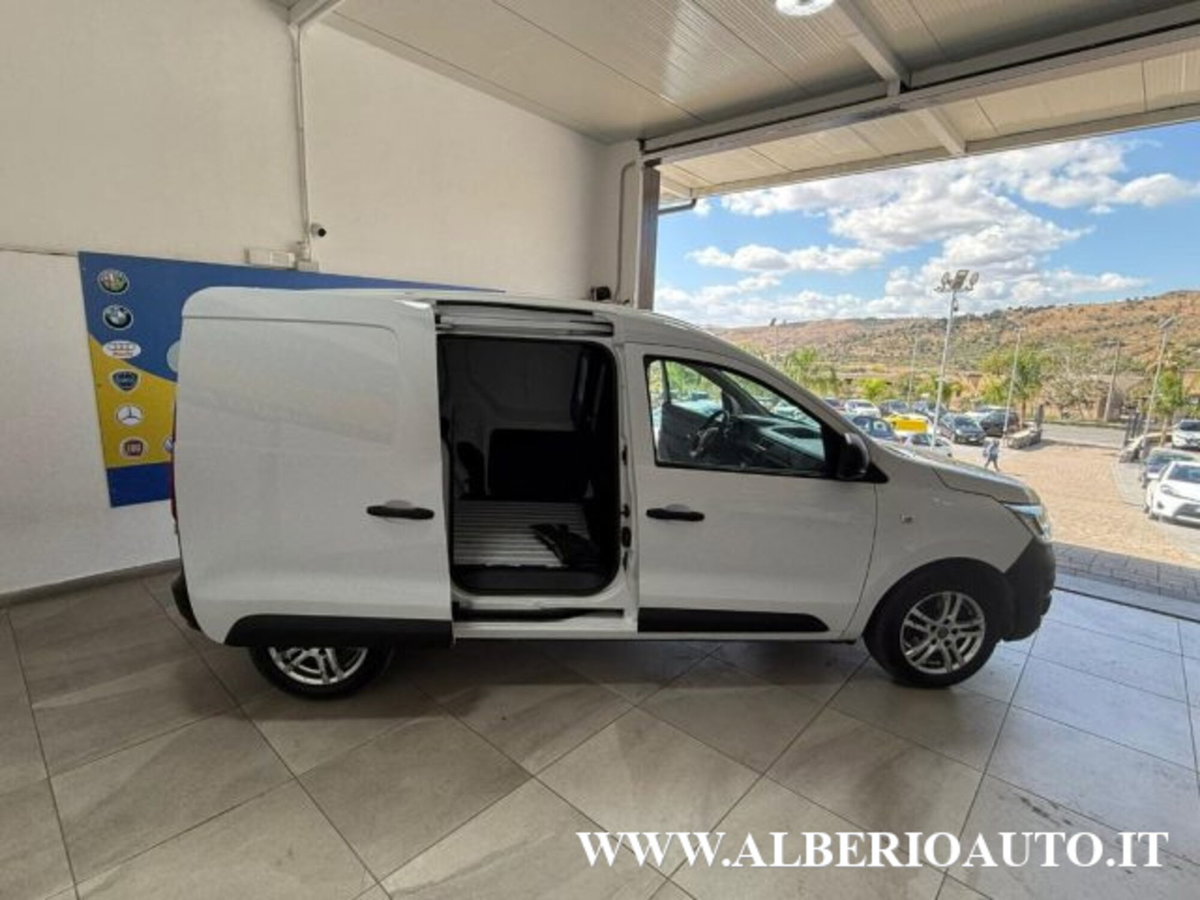 Renault Kangoo 1.5 blue dci Authentic 95cv (8)