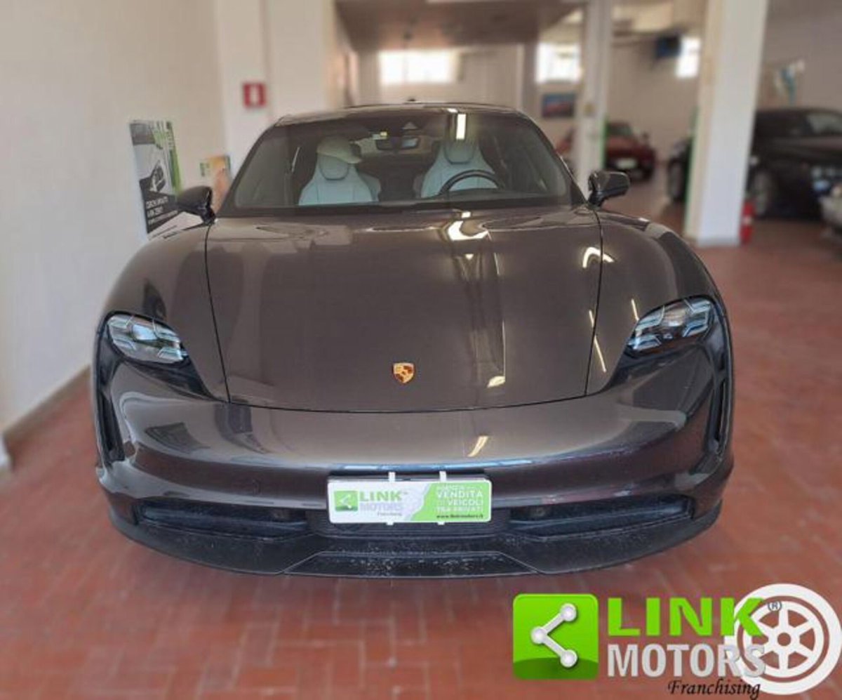 Porsche Taycan 4S Performance (10)