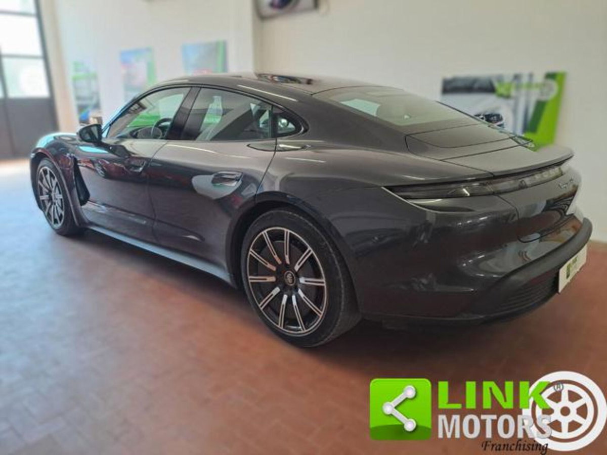 Porsche Taycan 4S Performance (7)