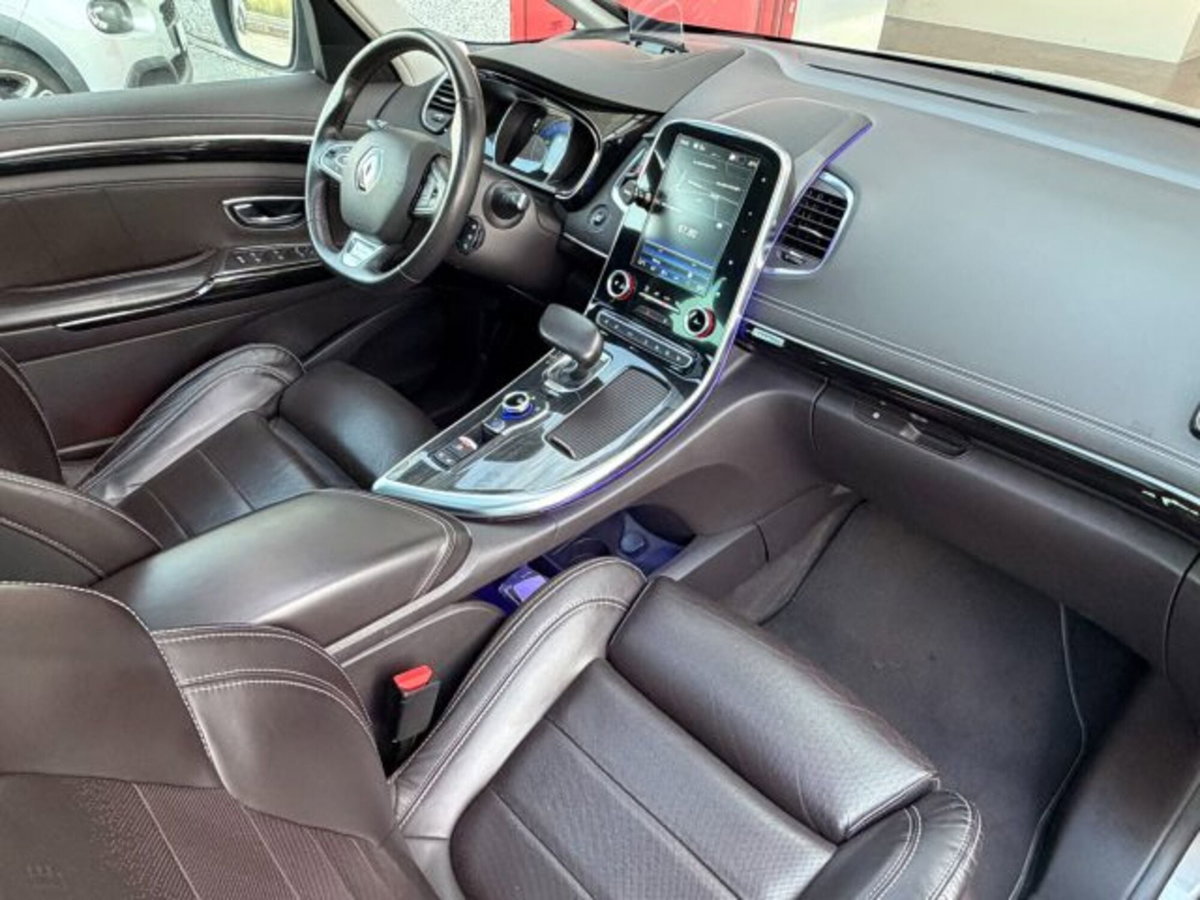 Renault Espace dCi 160CV EDC Energy Initiale Paris 4Control (6)