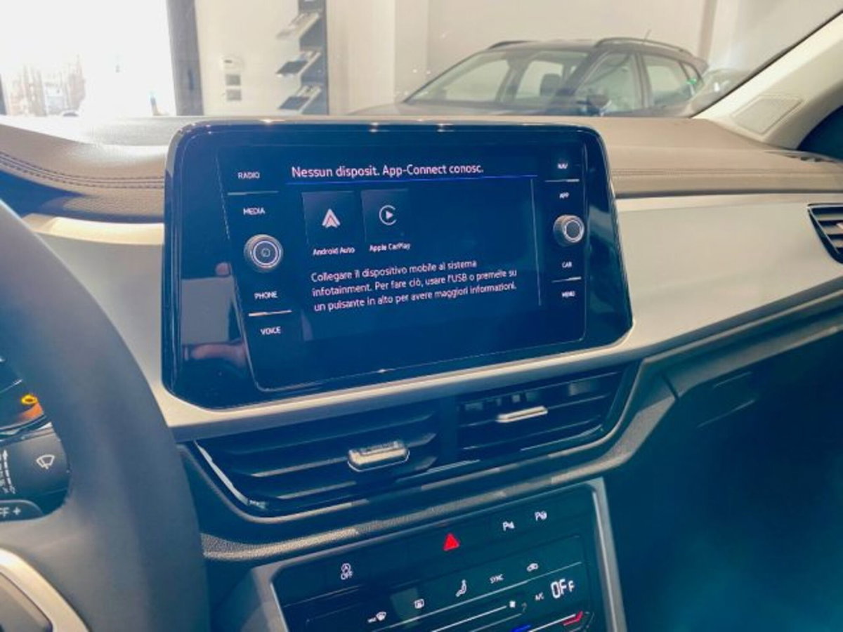 Volkswagen T-Roc 2.0 TDI SCR 150 CV DSG Sport BlueMotion Technology (13)