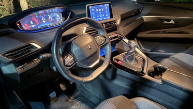 Peugeot 3008 BlueHDi 130 S&S Allure (17)