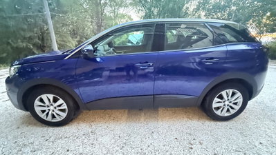 Peugeot 3008 BlueHDi 130 S&S Allure (2)