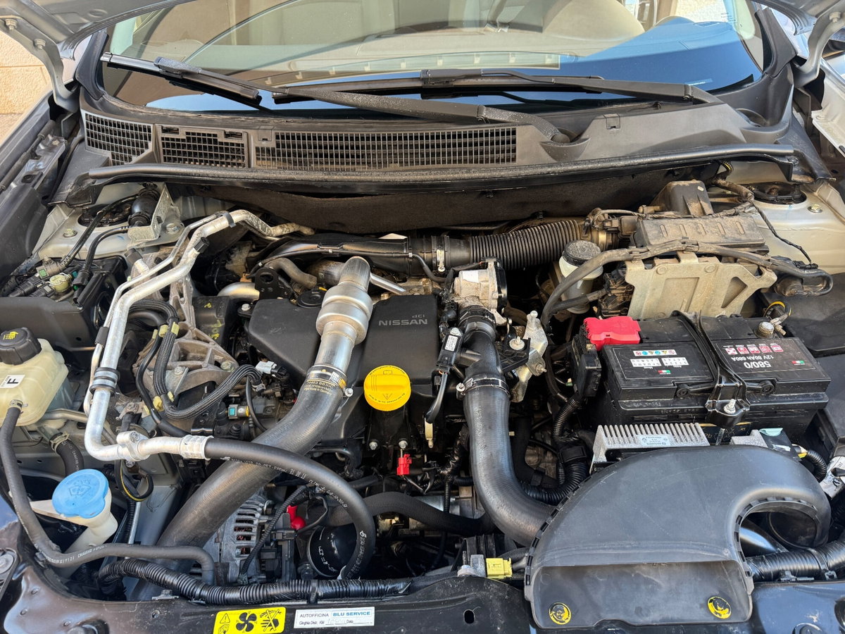 Nissan Qashqai 1.5 dCi DPF Tekna (8)