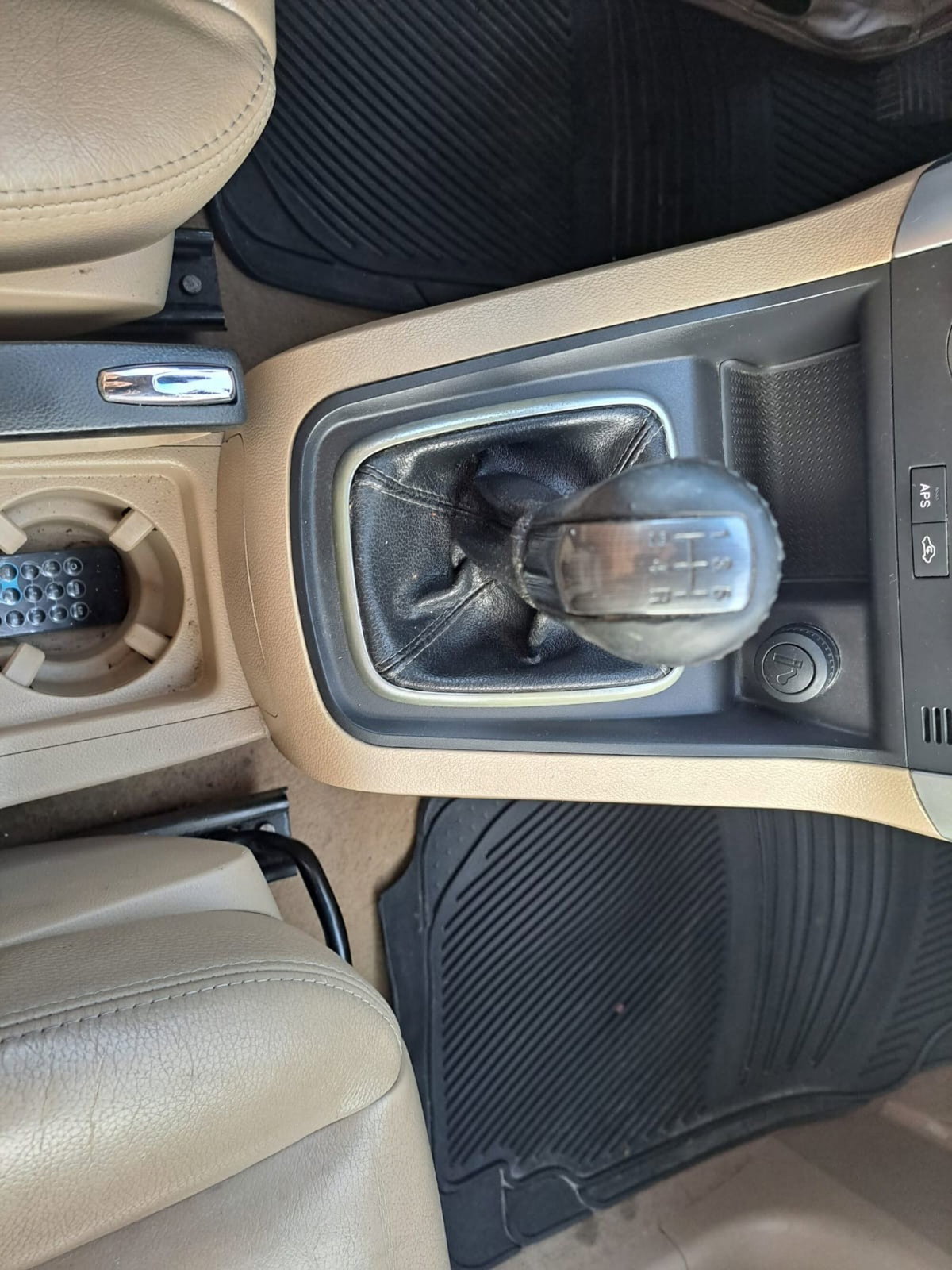 Chevrolet Captiva 2.0 VCDi LT (11)