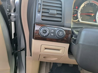 Chevrolet Captiva 2.0 VCDi LT (17)