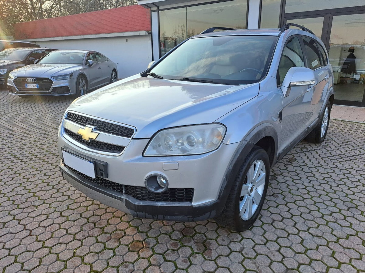 Chevrolet Captiva 2.0 VCDi LT (3)