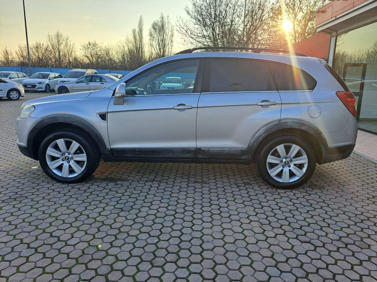 Chevrolet Captiva 2.0 VCDi LT (5)