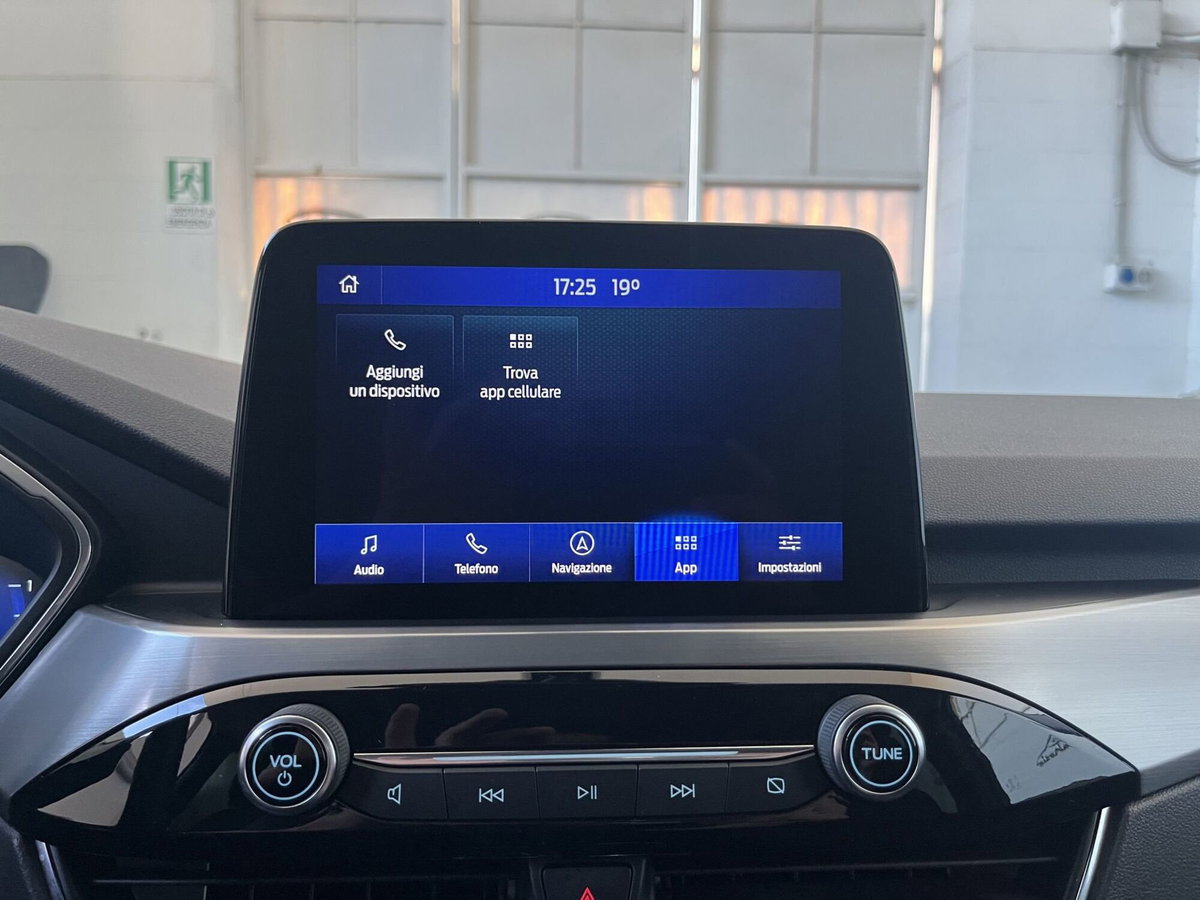 Ford Kuga 1.5 EcoBlue 120 CV 2WD Titanium (15)