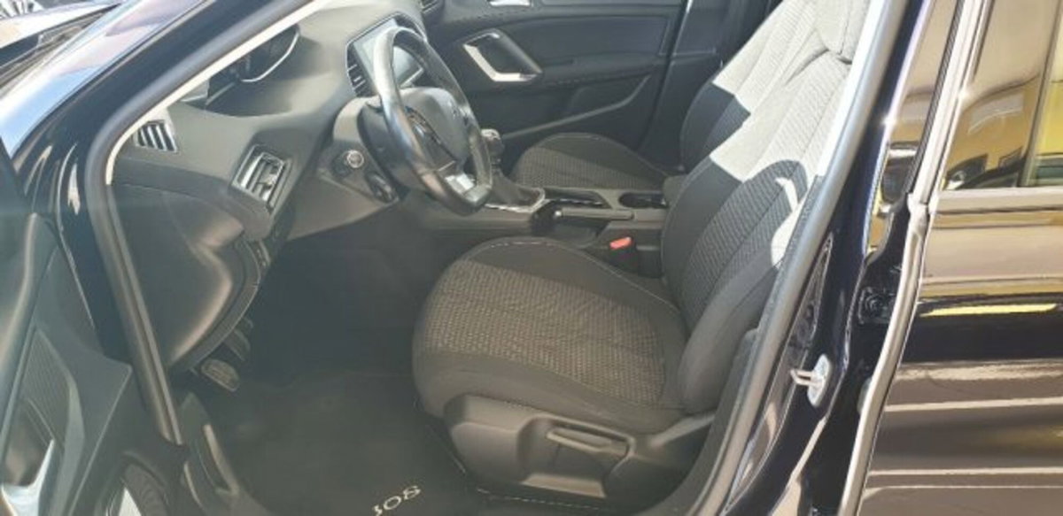 Peugeot 308 SW BlueHDi 130 S&S Business (4)