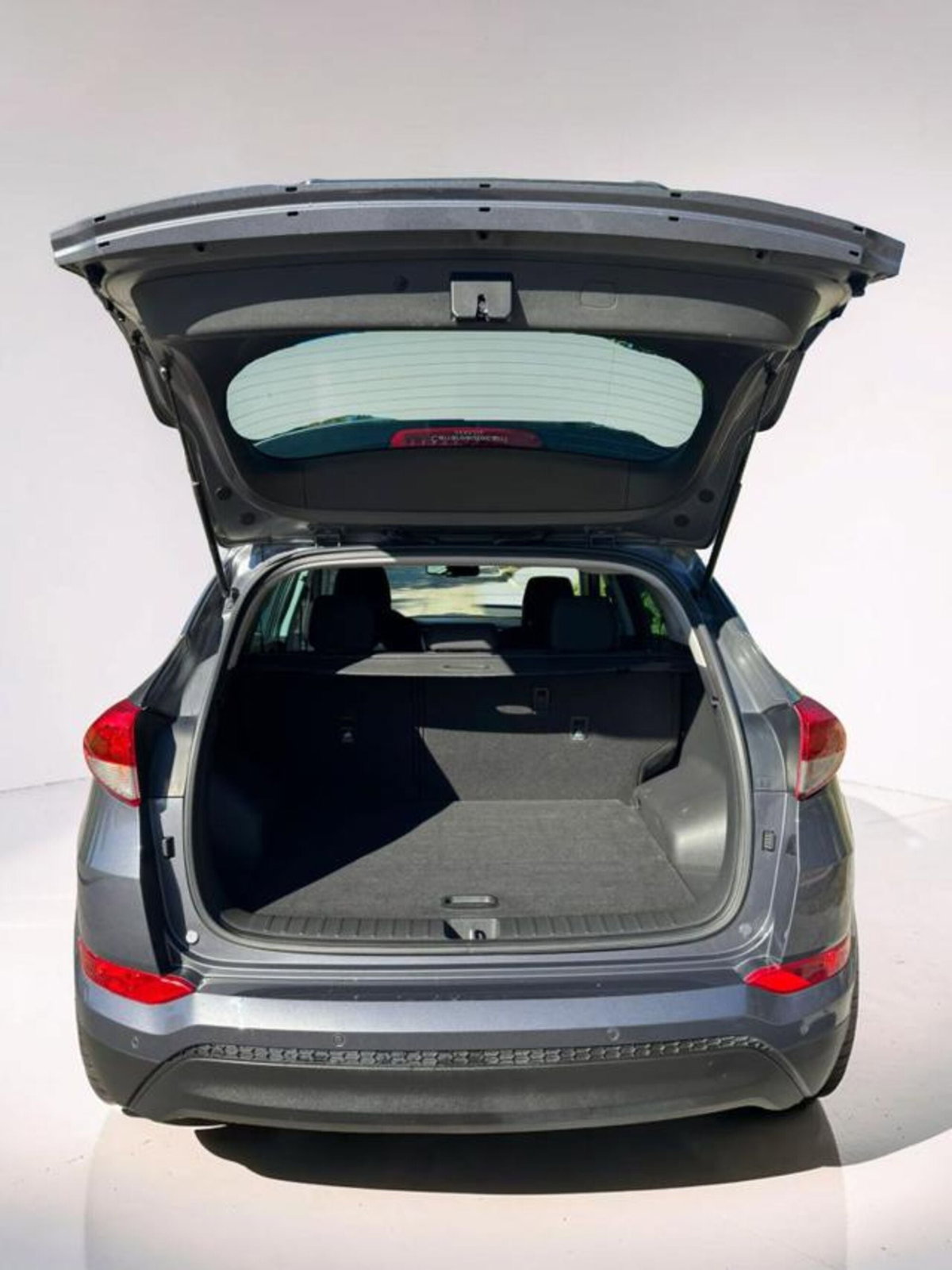 Hyundai Tucson 1.7 CRDi Comfort (8)