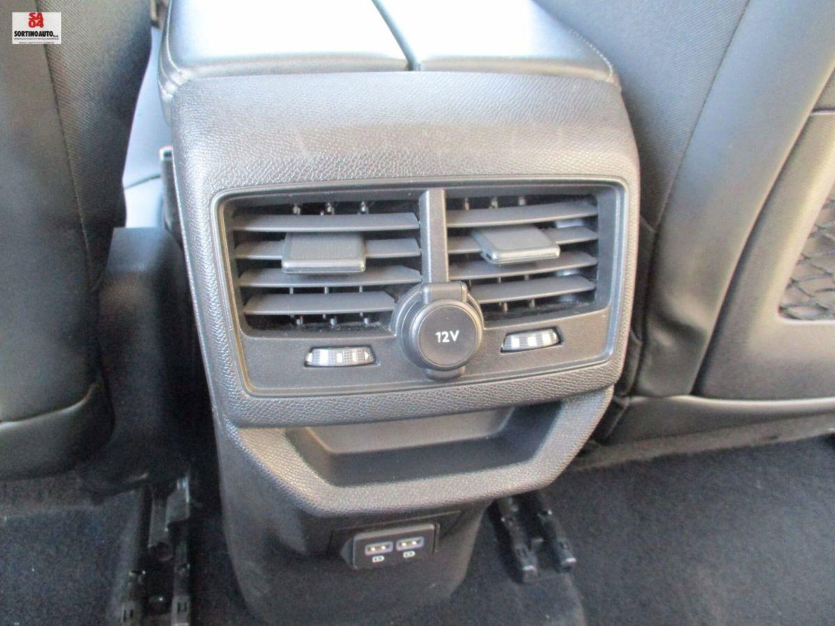 Peugeot 3008 BlueHDi 130 S&S EAT8 Allure Pack (14)