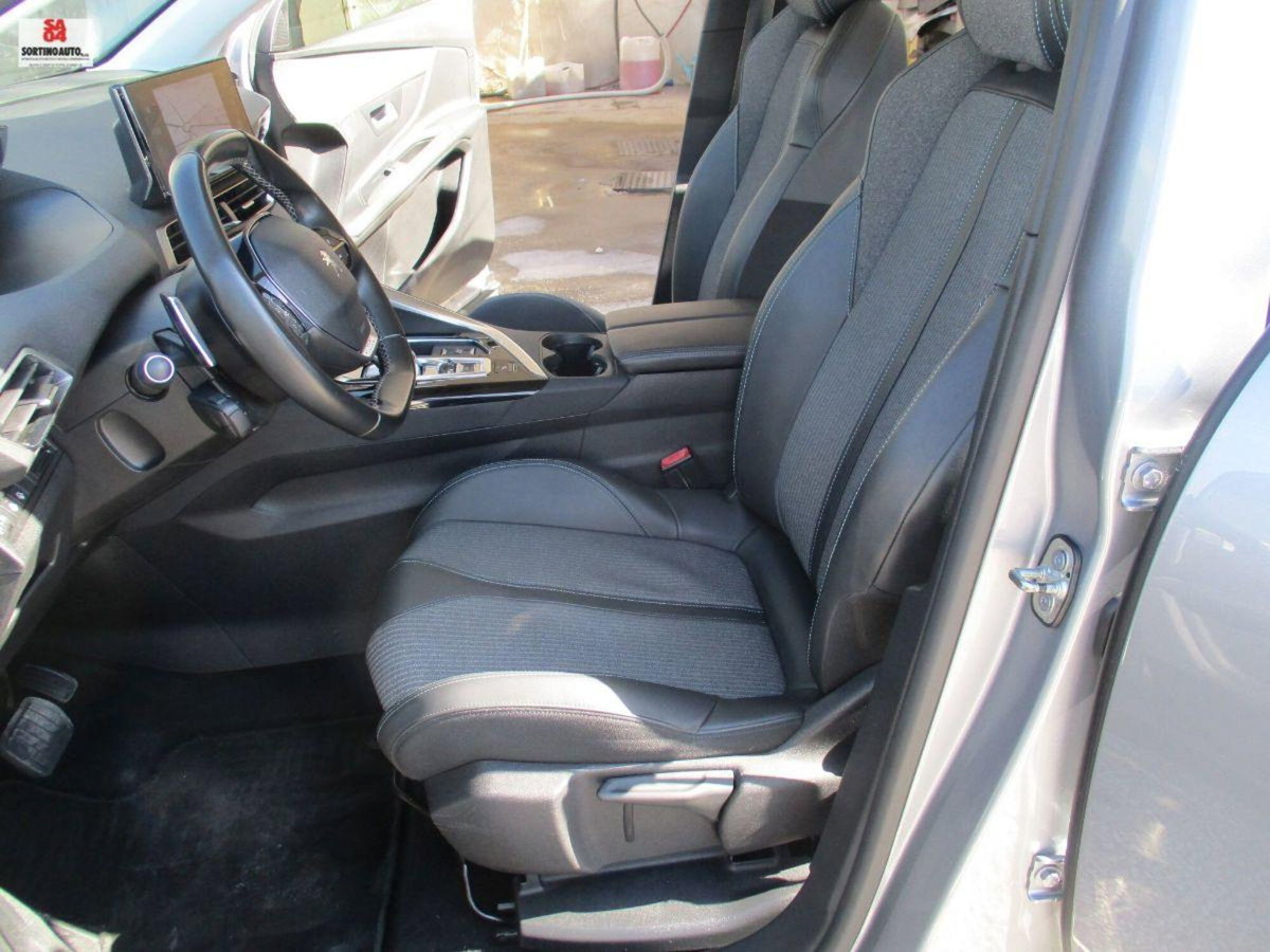 Peugeot 3008 BlueHDi 130 S&S EAT8 Allure Pack (15)