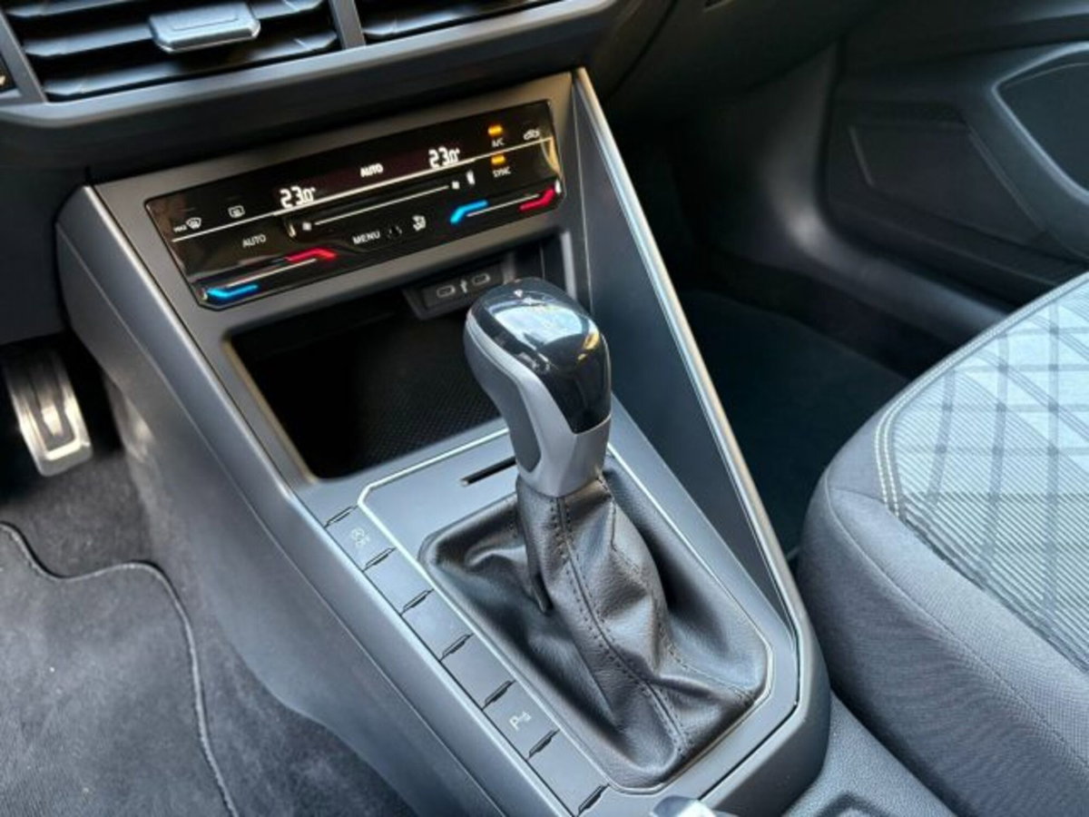 Volkswagen Polo 1.0 tsi R-Line 115cv dsg (13)