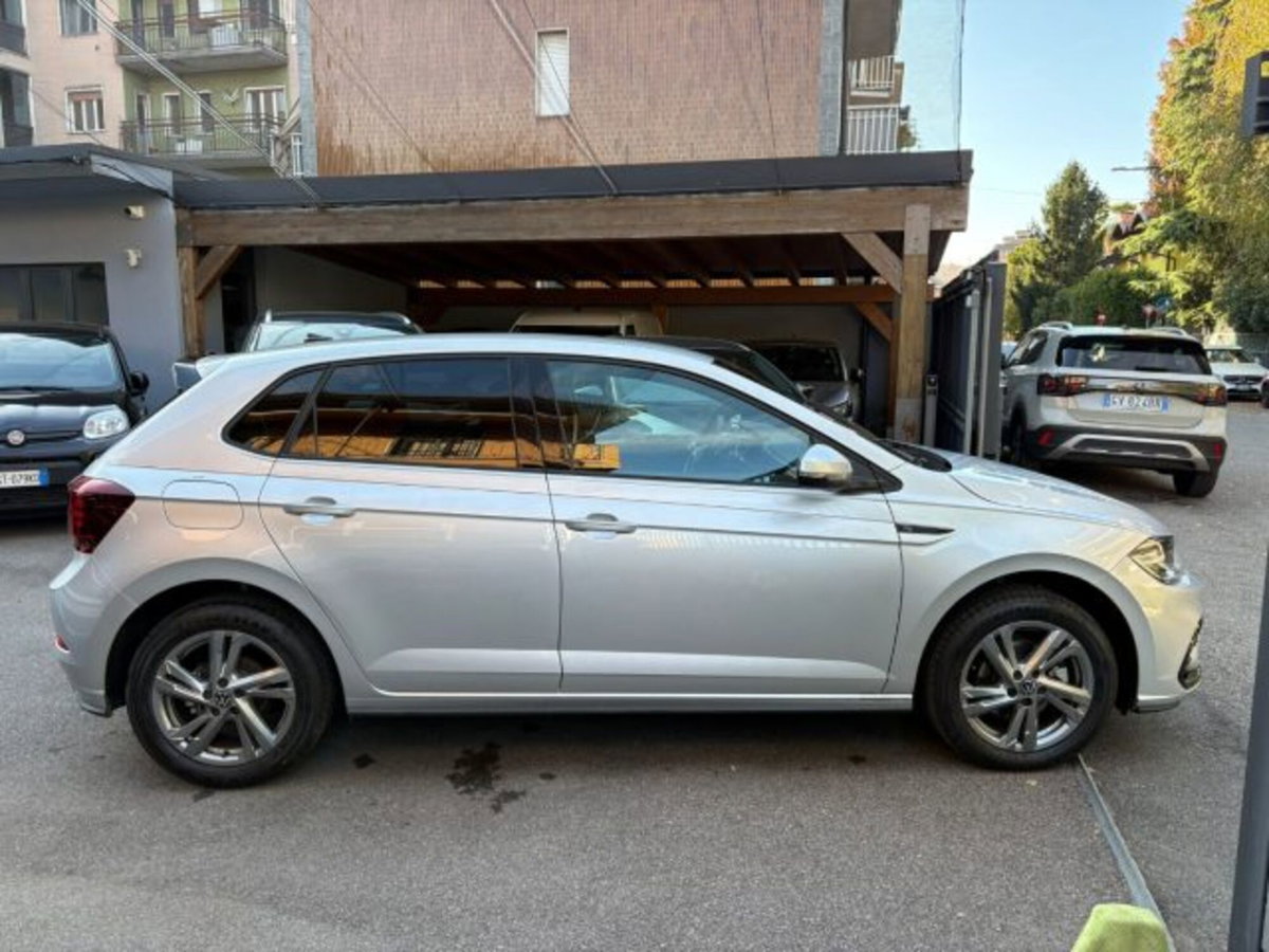Volkswagen Polo 1.0 tsi R-Line 115cv dsg (3)