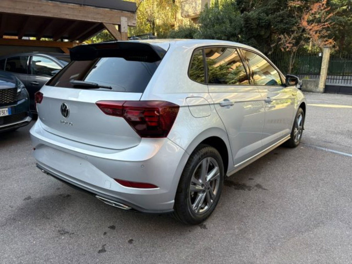 Volkswagen Polo 1.0 tsi R-Line 115cv dsg (4)