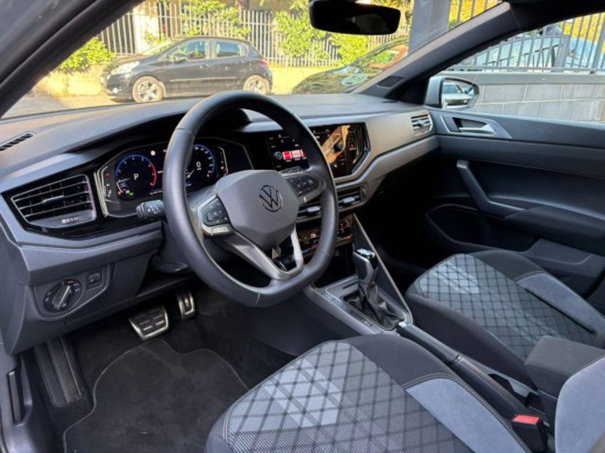 Volkswagen Polo 1.0 tsi R-Line 115cv dsg (6)