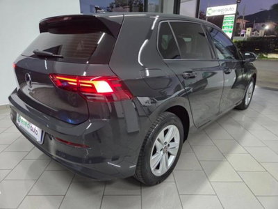 Volkswagen Golf Variant 2.0 TDI SCR DSG Life (16)