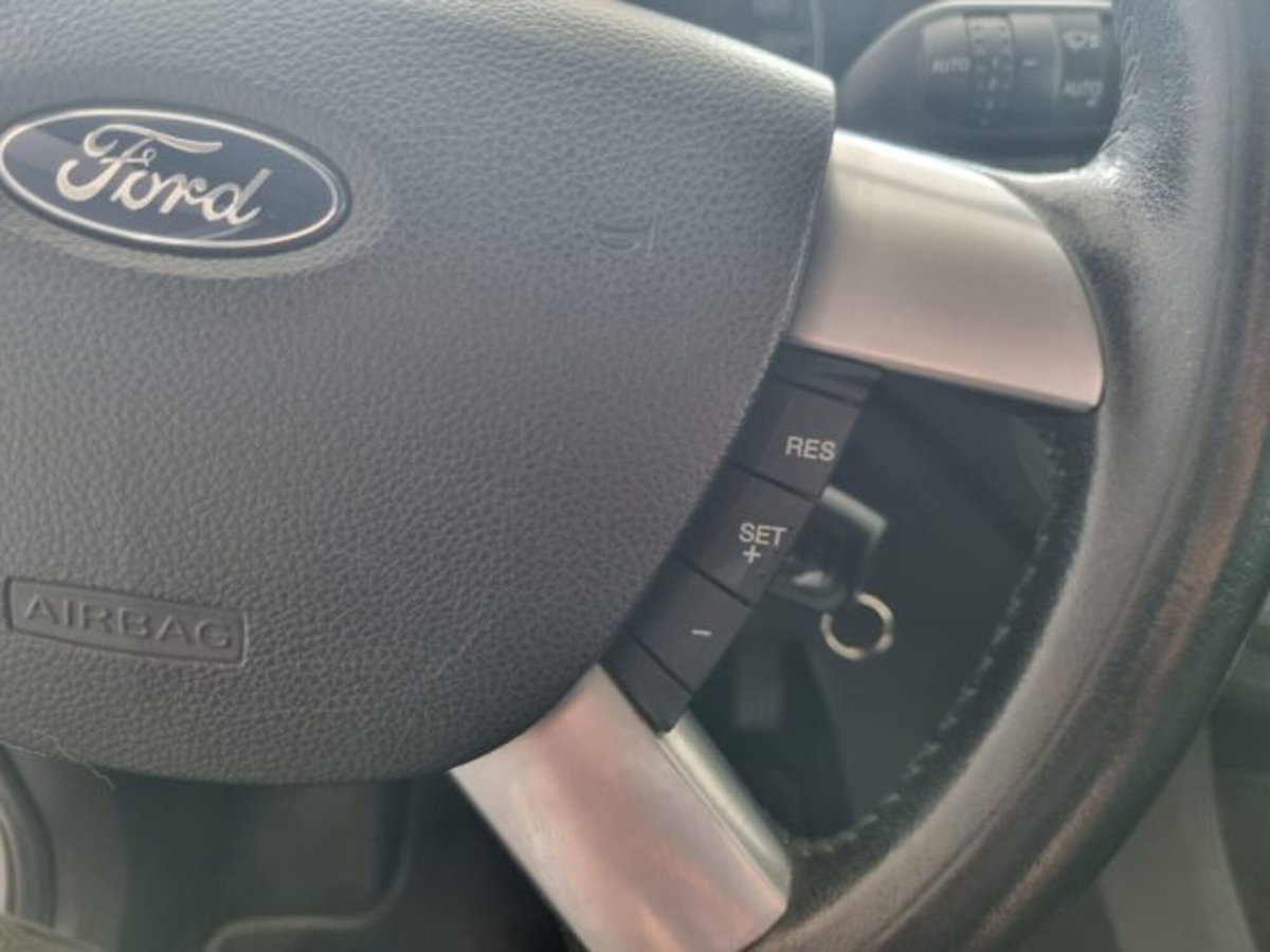 Ford Focus 1.6 TDCi (110CV) Ghia (11)