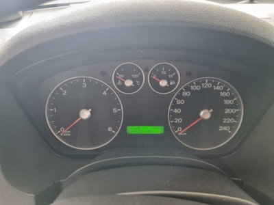 Ford Focus 1.6 TDCi (110CV) Ghia (8)