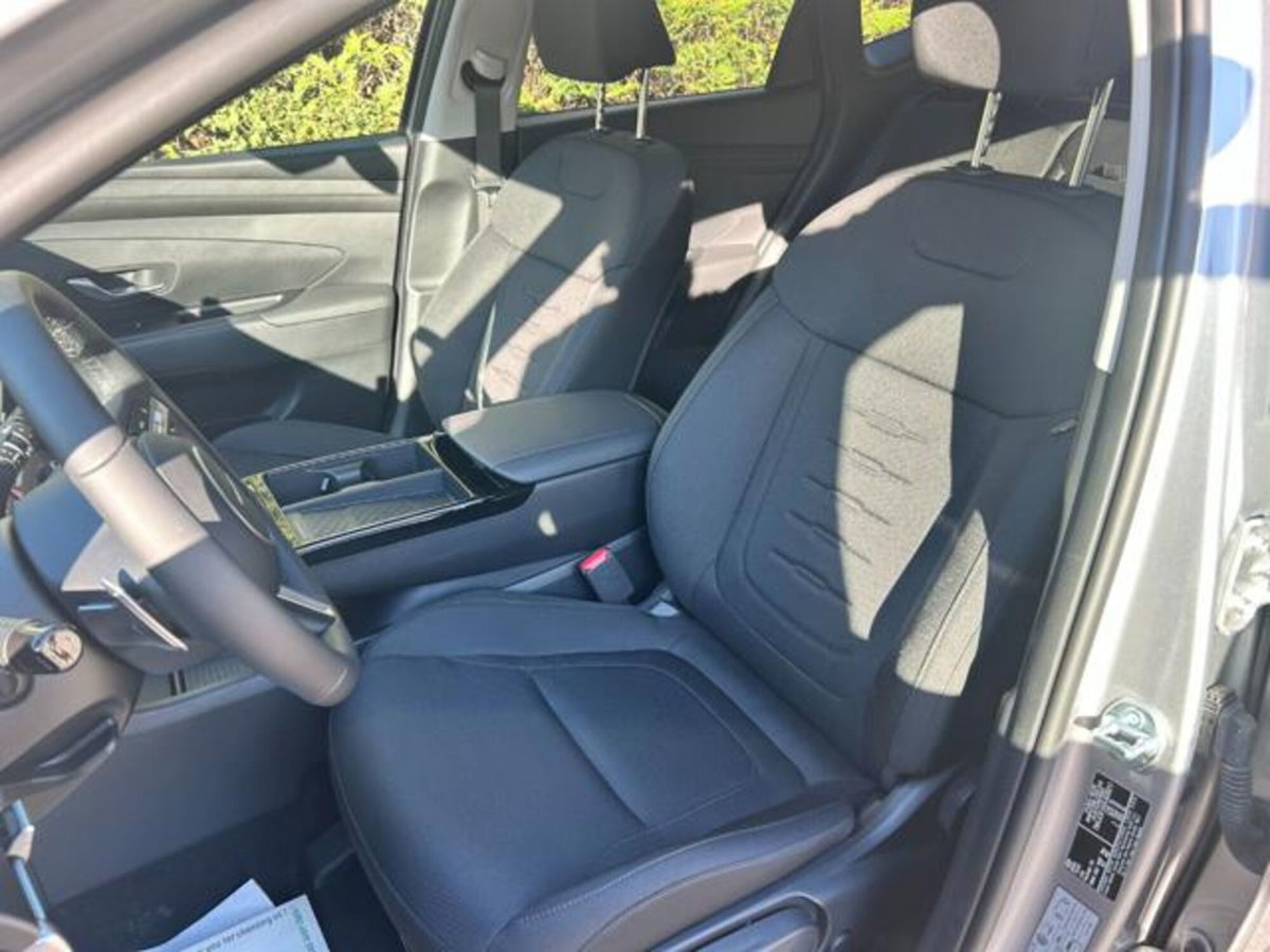 Hyundai Tucson 1.6 crdi 48V Business 2wd dct (10)