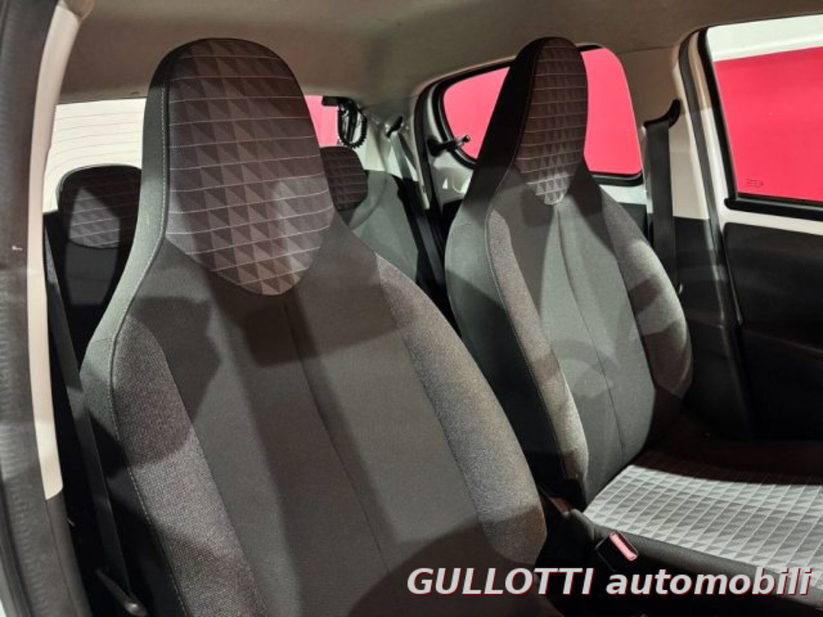 Peugeot 108 72 5 porte Active (16)