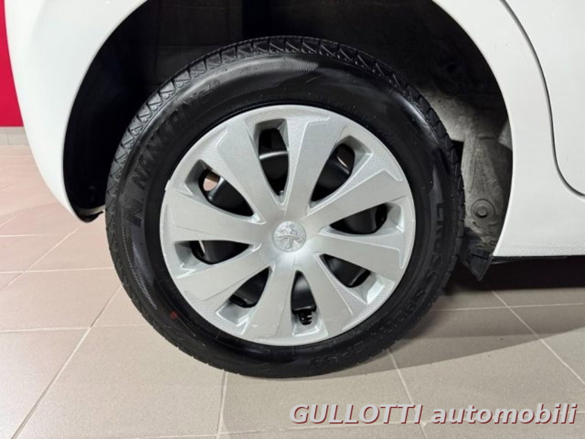 Peugeot 108 72 5 porte Active (9)