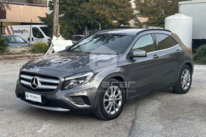 Mercedes-Benz GLA SUV 180 d Automatic Premium