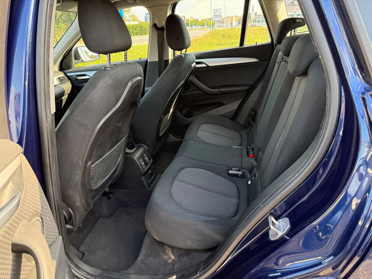 BMW X1 xDrive18d Business Advantage (18)