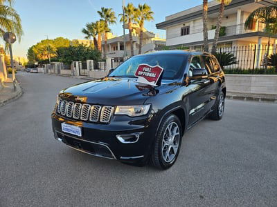 Jeep Grand Cherokee 3.0 V6 CRD 250 CV Multijet II Overland usata