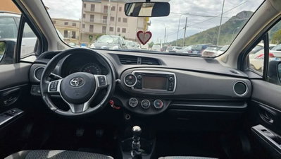 Toyota Yaris 1.D-4D 5 porte (6)