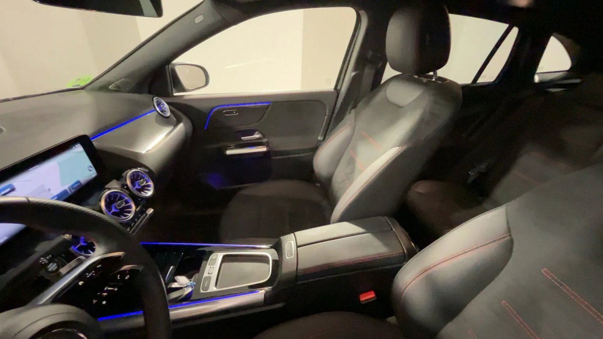 Mercedes-Benz GLA SUV 200 d AMG Line Premium Plus 4matic auto (4)