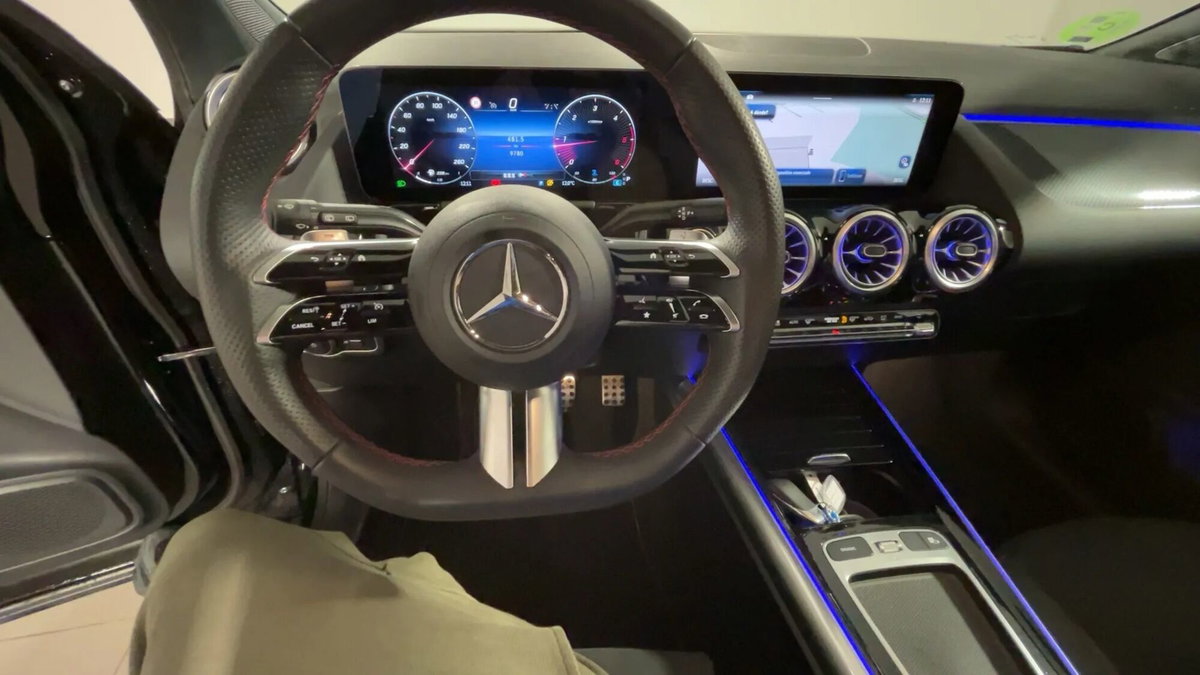 Mercedes-Benz GLA SUV 200 d AMG Line Premium Plus 4matic auto (6)