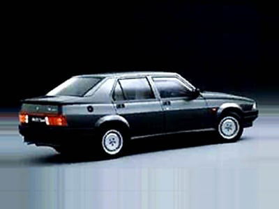 Alfa Romeo 75 1.6 IE cat usata