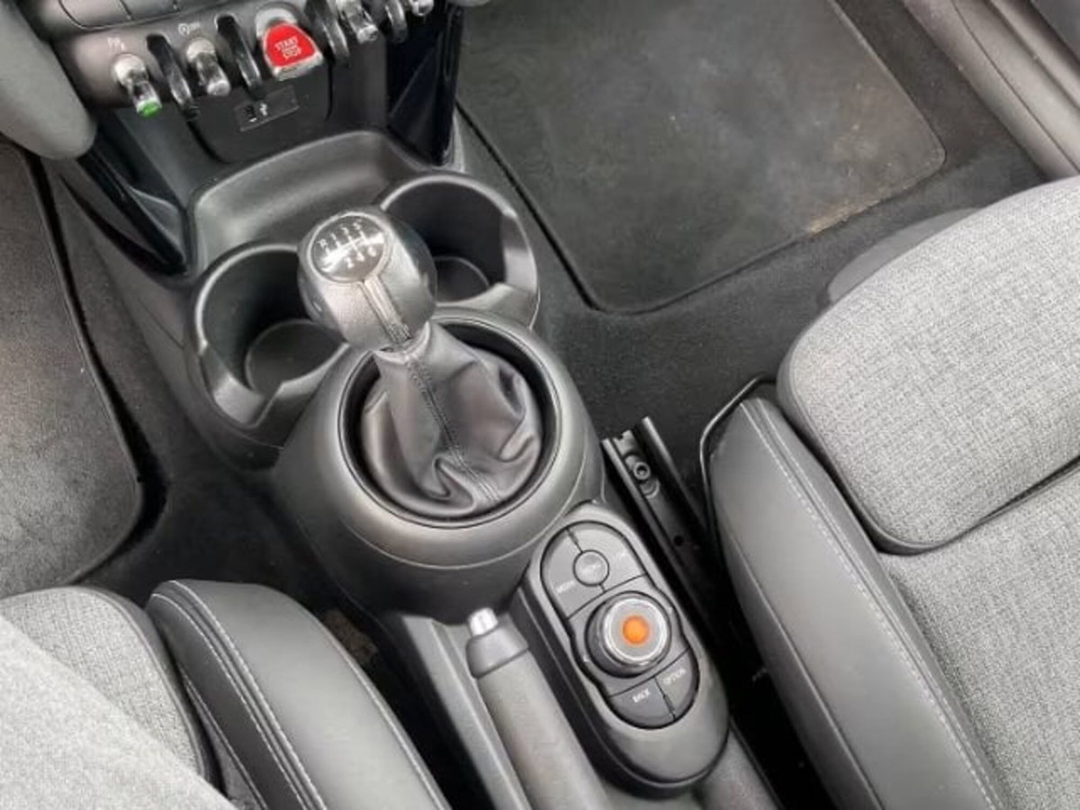 MINI Mini 1.5 Cooper Classic (13)