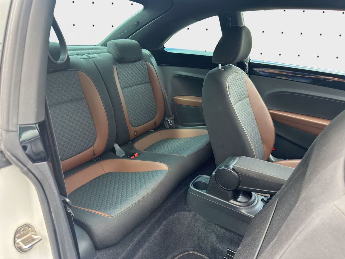 Volkswagen Maggiolino 1.2 TSI Design (12)