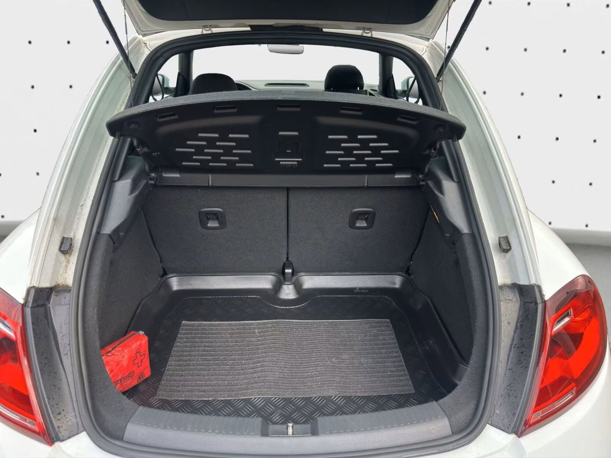 Volkswagen Maggiolino 1.2 TSI Design (14)