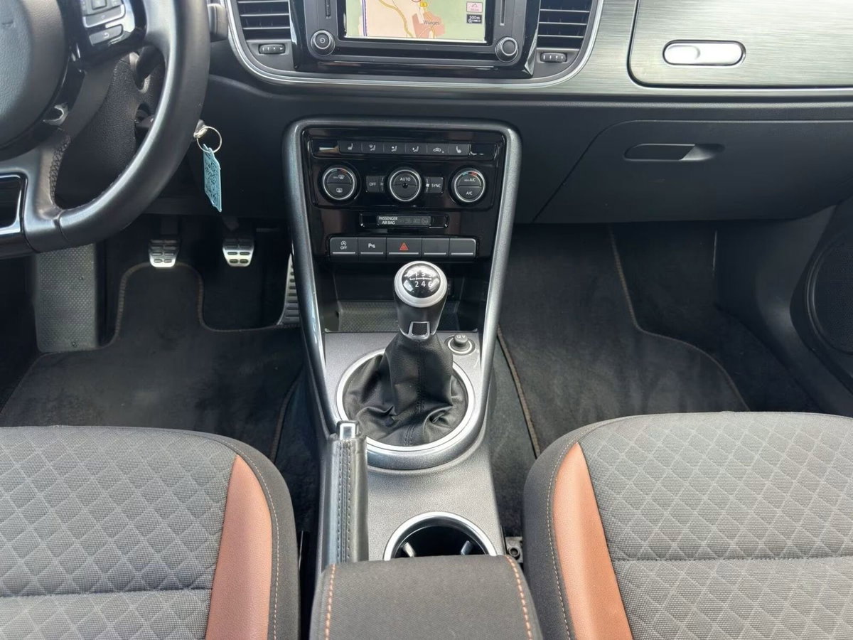 Volkswagen Maggiolino 1.2 TSI Design (8)