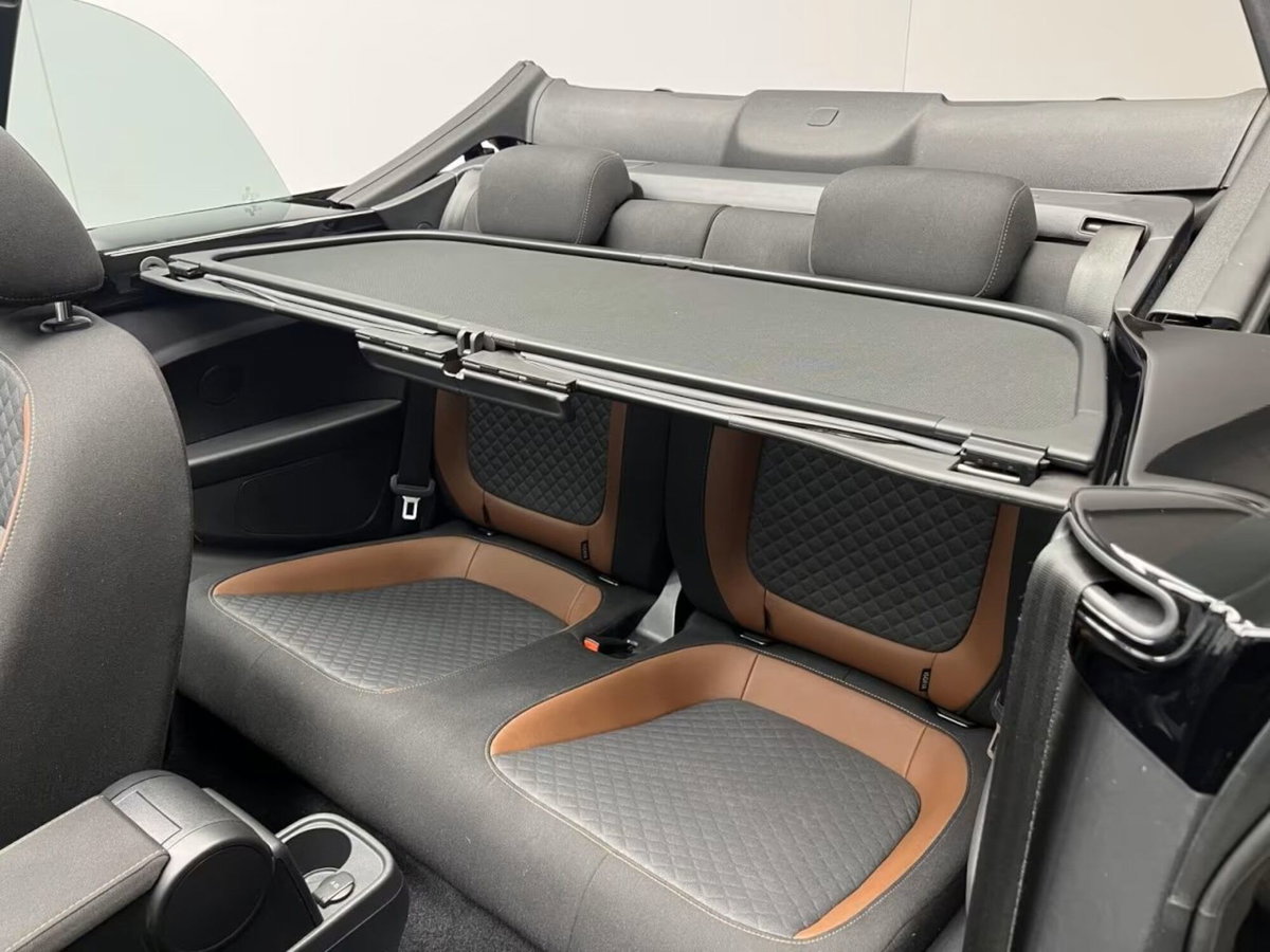 Volkswagen Maggiolino Cabrio 1.2 TSI Design (10)