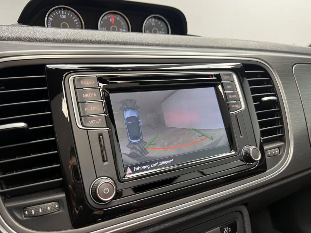 Volkswagen Maggiolino Cabrio 1.2 TSI Design (13)