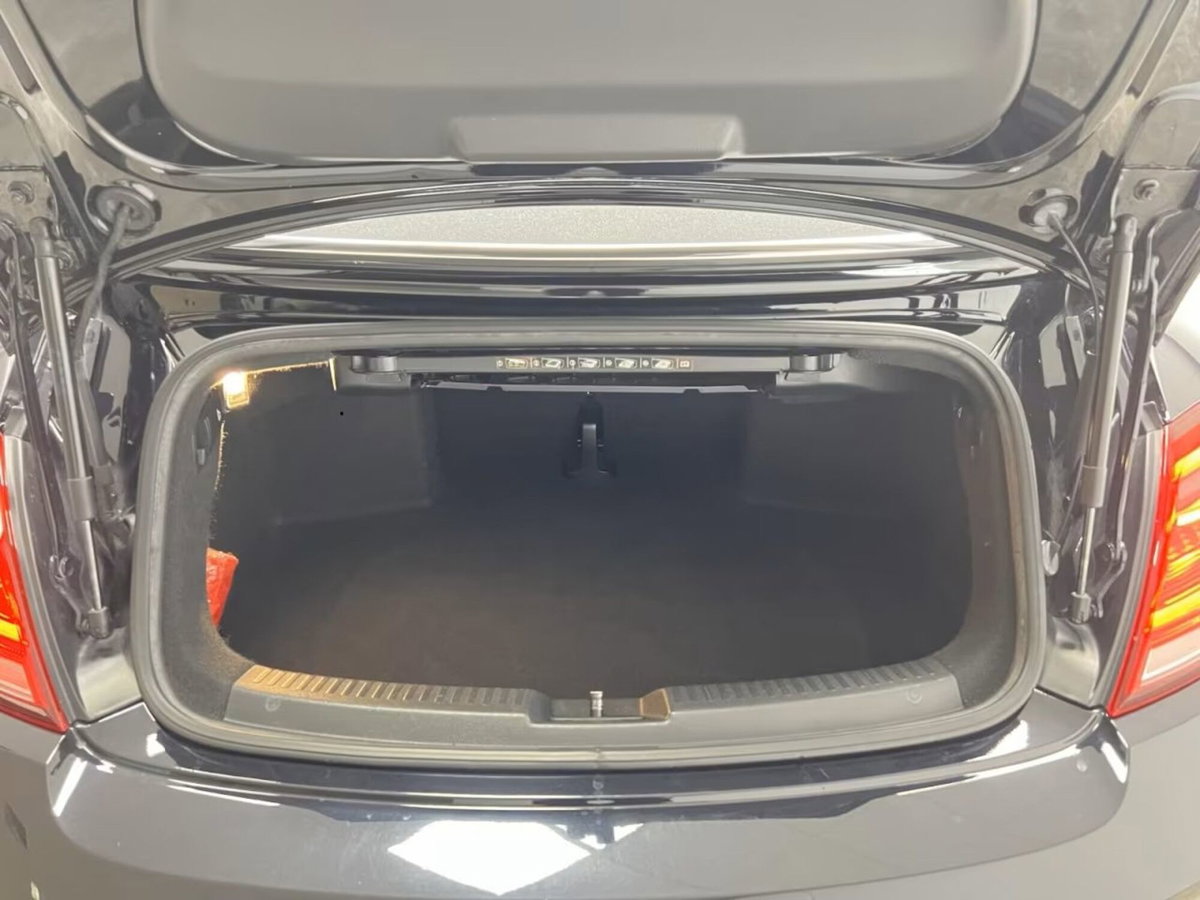Volkswagen Maggiolino Cabrio 1.2 TSI Design (17)