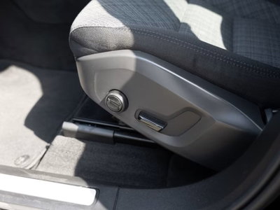 Volvo XC60 B4 automatico Core (17)