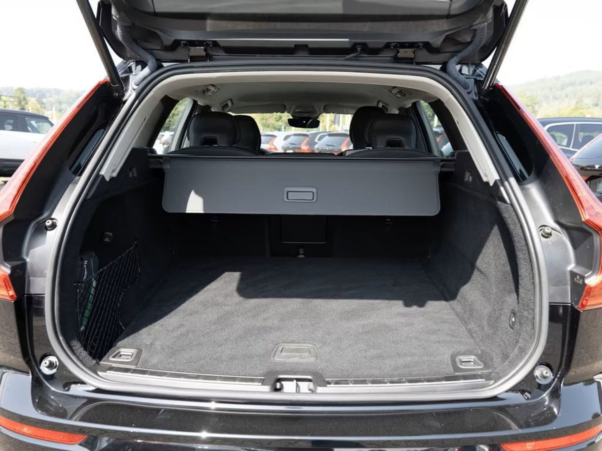Volvo XC60 B4 automatico Core (20)